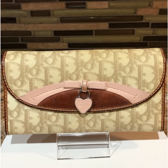 DIOR Trotter Heart PVC Leather Continental Wallet 😍❤️‍🔥🔥 - Picture 17 of 17